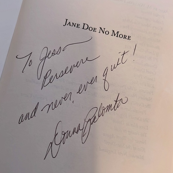 🙎‍♀️ Jane Doe no more book - Picture 3 of 3